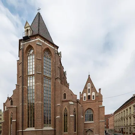 아파트 2/3 Old Town