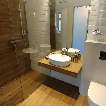 2/3 Old Town 아파트 *